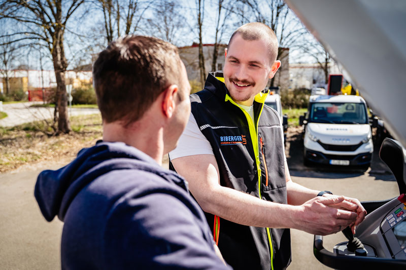 Nahaufnahme von einer Mastbühne